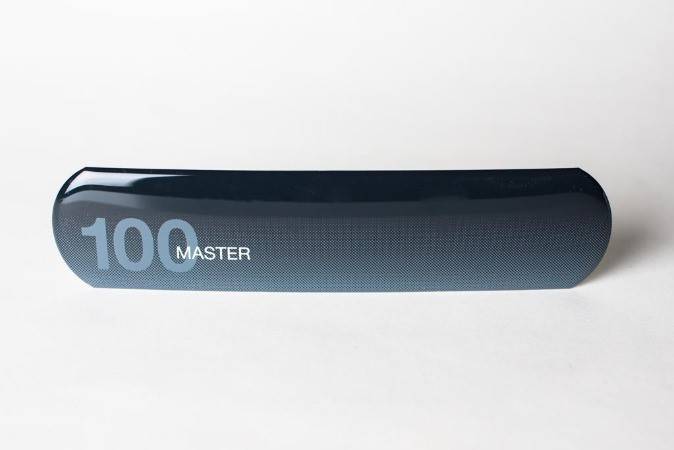 Etichetta adesiva resinata